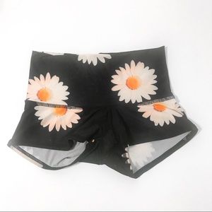Teeki Hot Shorts